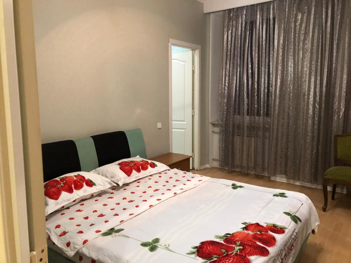 Lux In The Center With Jacuzzi Most City Area Dnipro Eksteriør bilde